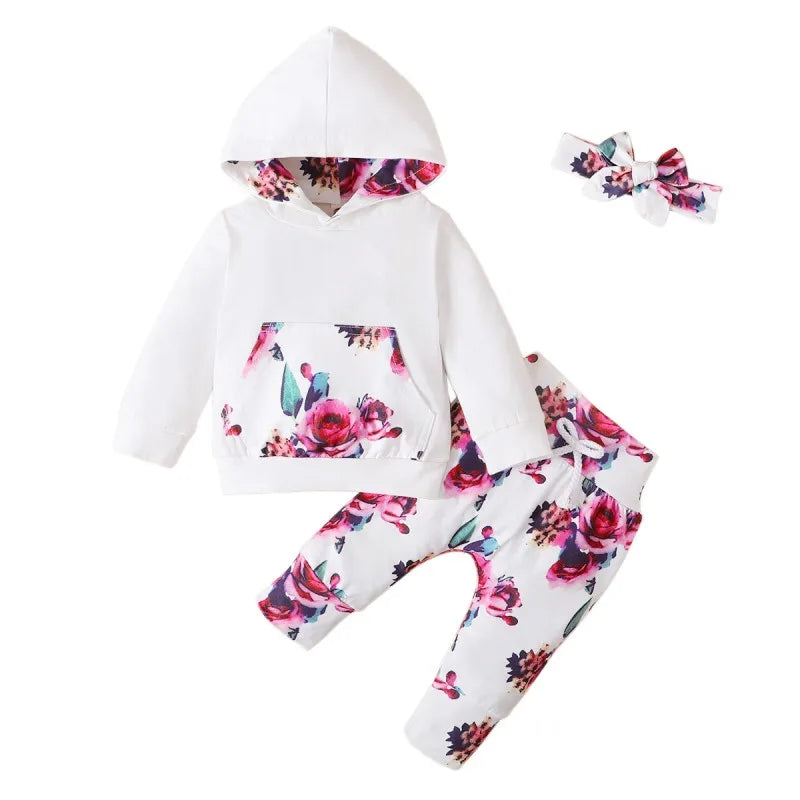 Conjunto para niña. Sudadera con Capucha Estampada y Pantalones